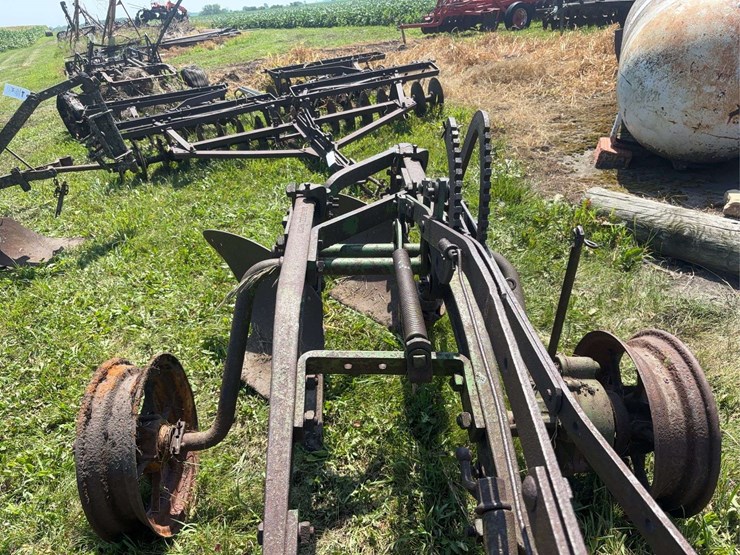 john-deere-14-image-24
