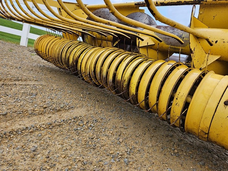 new-holland-900-image-12