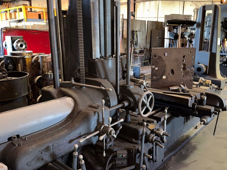 lucas-machine-no.-42-precision-horizontal-milling-machine-image-3