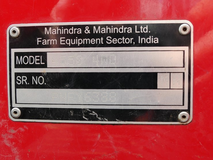 2023-mahindra-4550-image-17