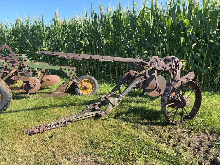 john-deere-14-image-1