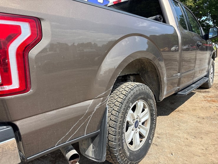 2017-ford-f150-image-31