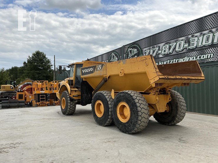2012-volvo-a25f-image-2