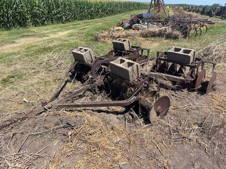 john-deere-7-image-1