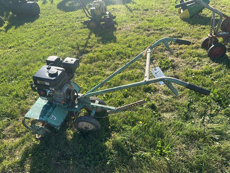 farmcrest-ranger-front-tine-tiller-image-7