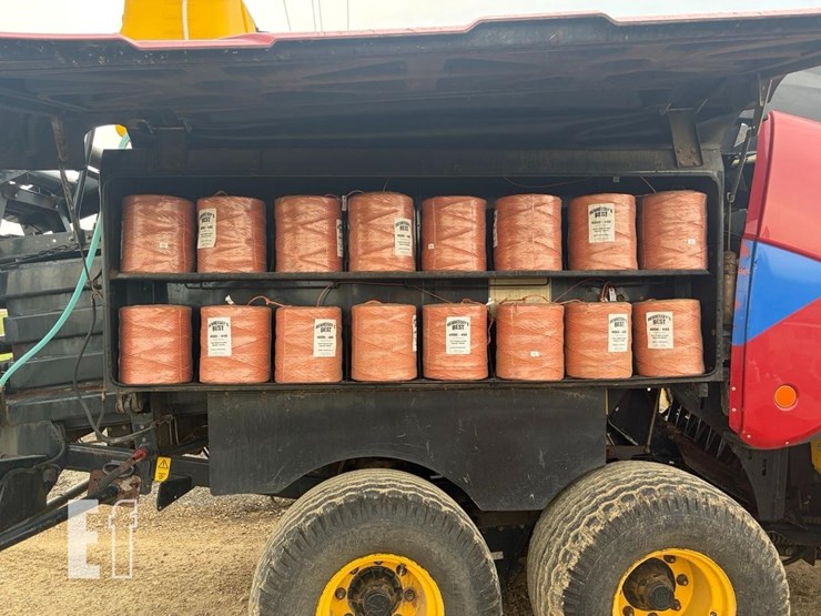 2013-new-holland-big-baler-330-image-10