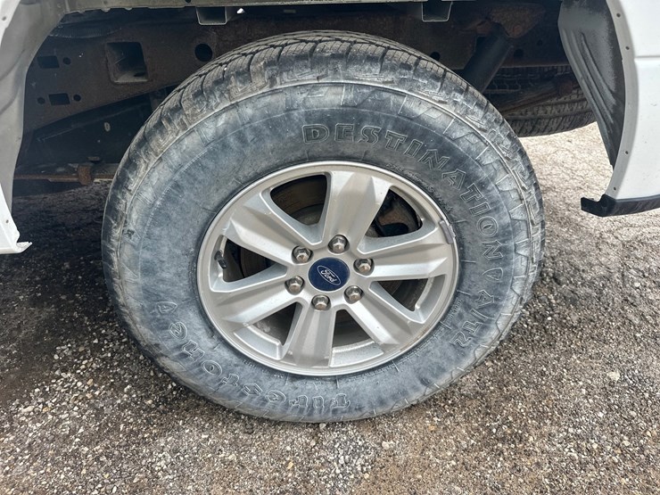 2015-ford-f150-xlt-image-55