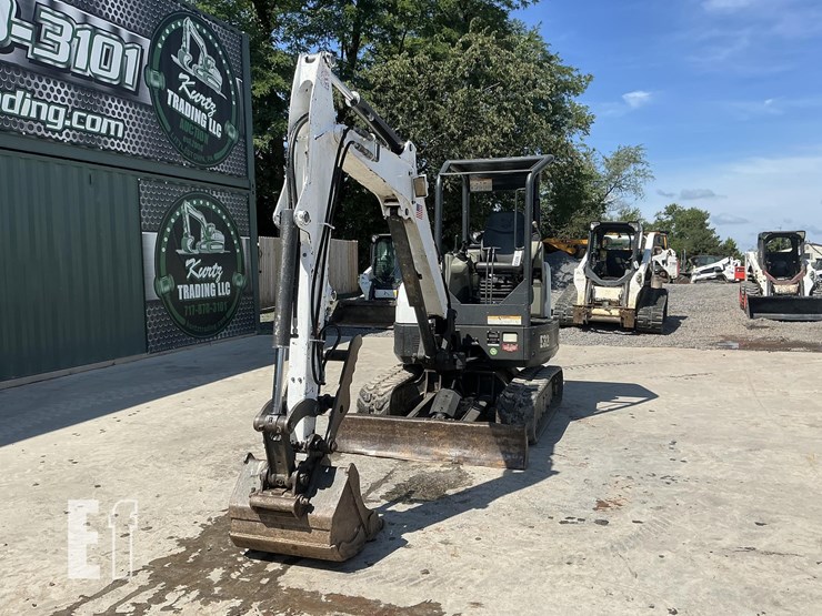 2015-bobcat-e32-image-8