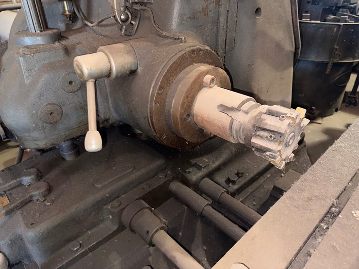 lucas-machine-no.-42-precision-horizontal-milling-machine-image-6