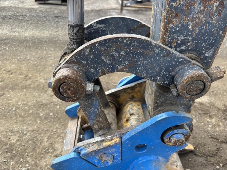 deere-27d-image-16