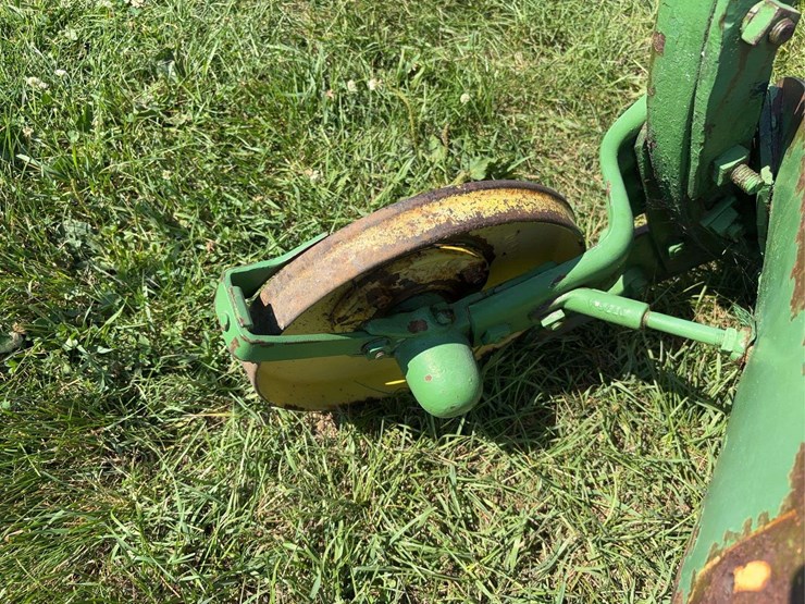 john-deere-12-image-22