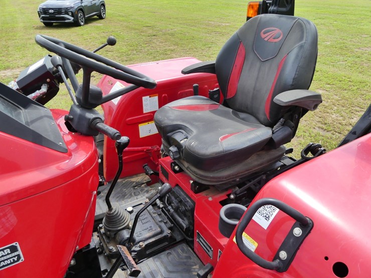 2023-mahindra-4550-image-13