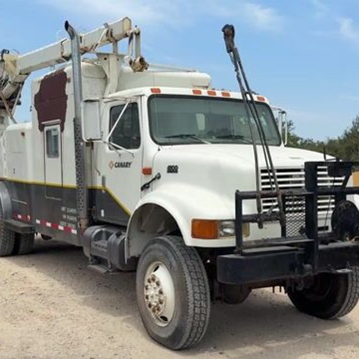 2000 INTERNATIONAL 4800