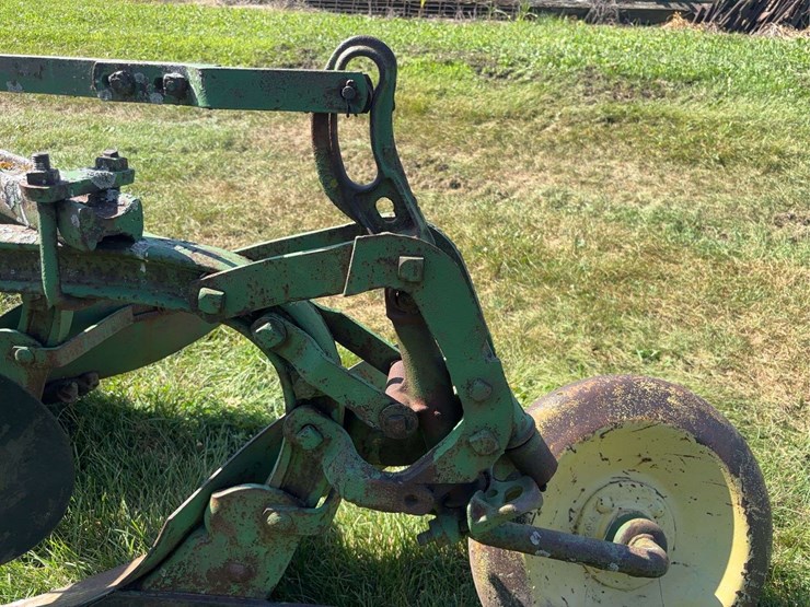 john-deere-14-image-44
