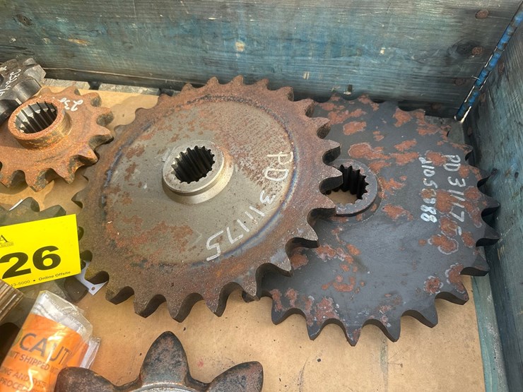 #2726-•-misc-gears,-sprockets,-bushings,-and-more-image-6