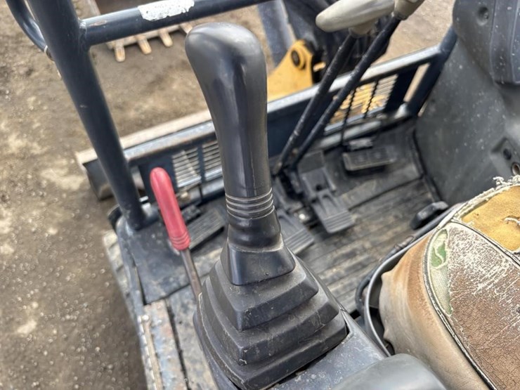 deere-27d-image-30