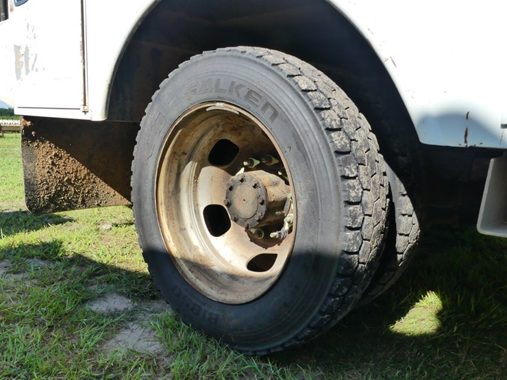 2012-dodge-ram-5500-image-9