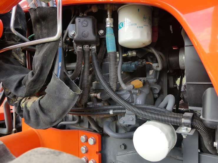 kubota-mx5200-image-12