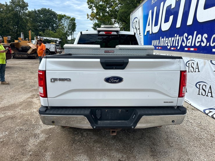 2015-ford-f150-xlt-image-4