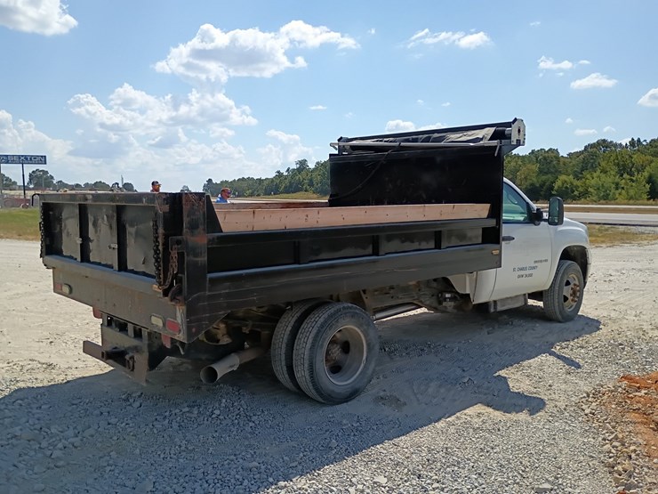 2013-gmc-sierra-3500-image-12