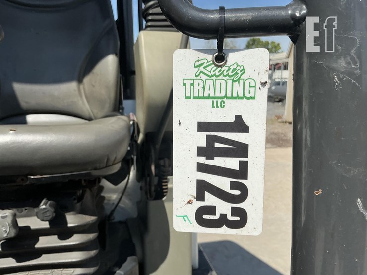 2015-bobcat-e32-image-19