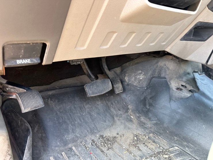 2009-ford-f250-image-38