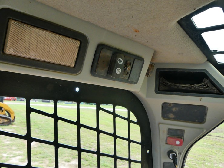 2018-caterpillar-259d-image-17