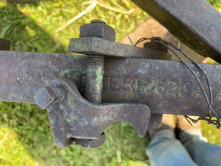john-deere-14-image-32