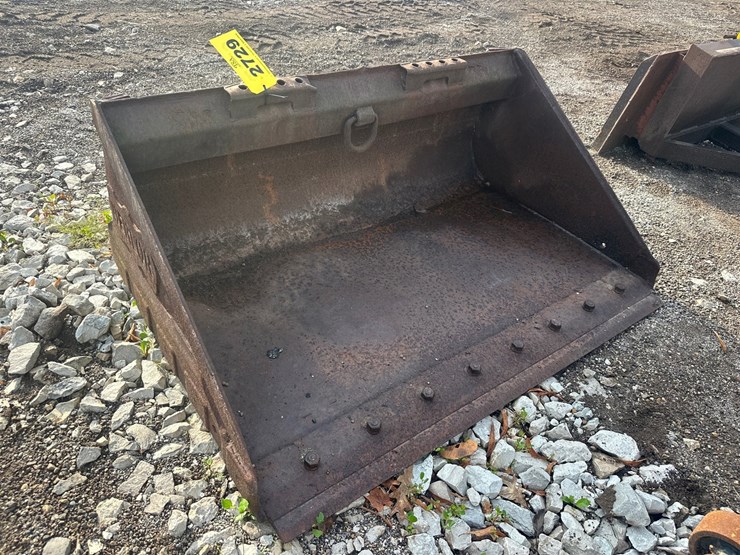 #2729-•-approx-52"-berlon-skid-steer-bucket-image-1