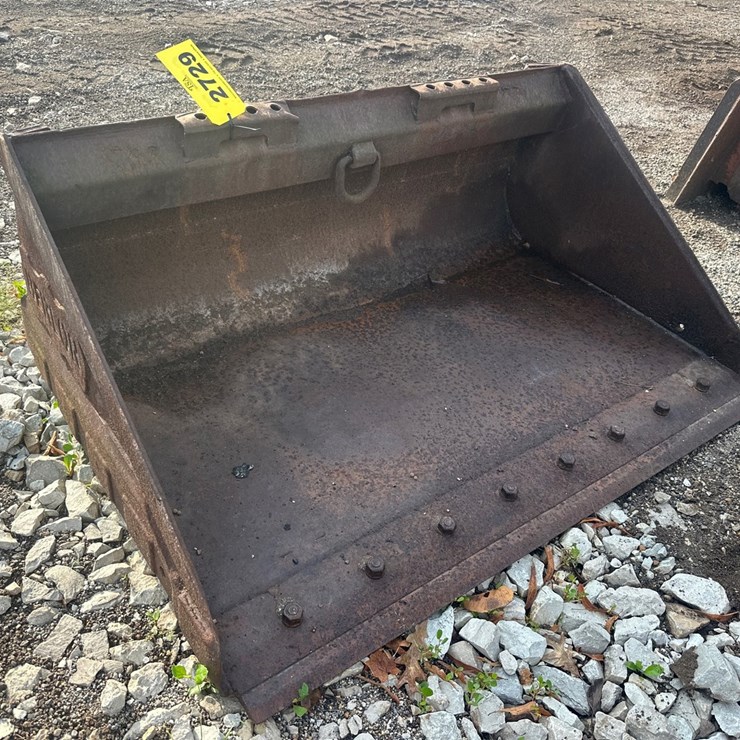 #2729 • Approx 52" Berlon Skid Steer Bucket