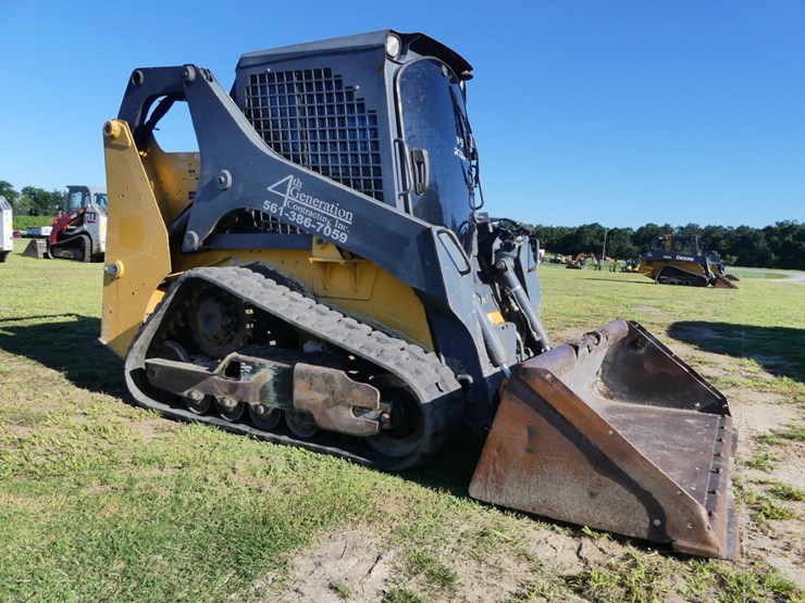 2017-deere-317g-image-1