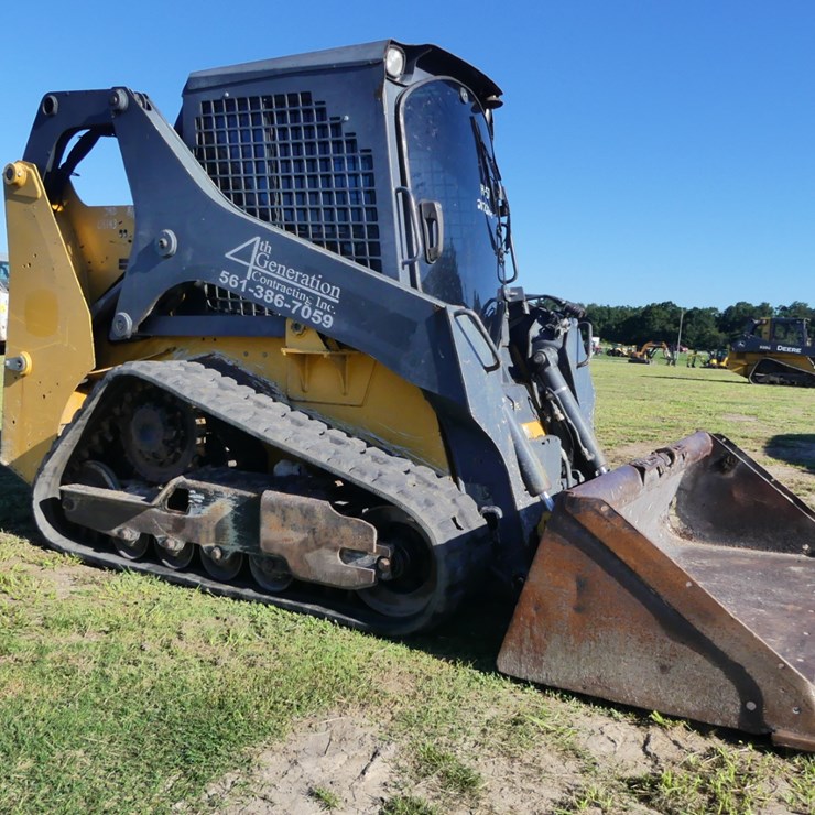 2017 DEERE 317G