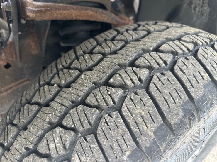 2015-ford-f150-xlt-image-54