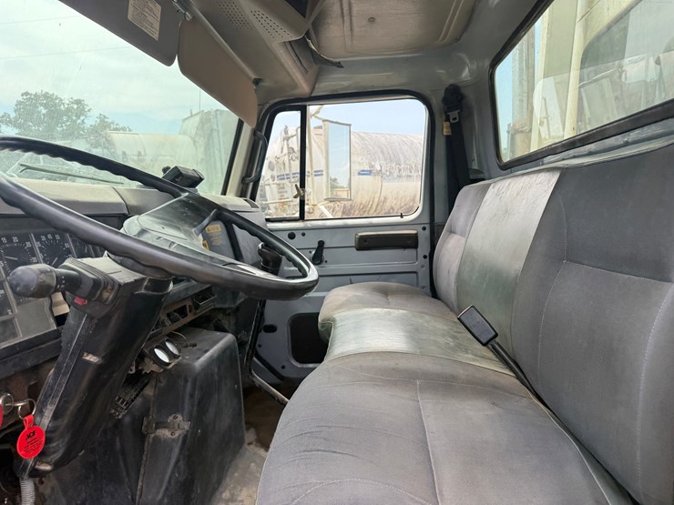 2000-international-4800-image-23