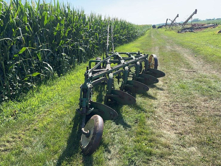 john-deere-14-image-4