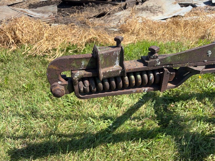 john-deere-16-image-21