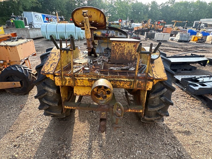 #2720-•-empire-88-90-tractor-image-6