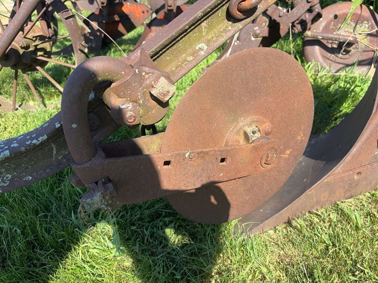 john-deere-16-image-9