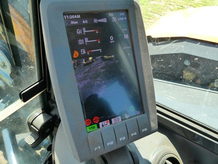 2025-case-cx90e-image-18