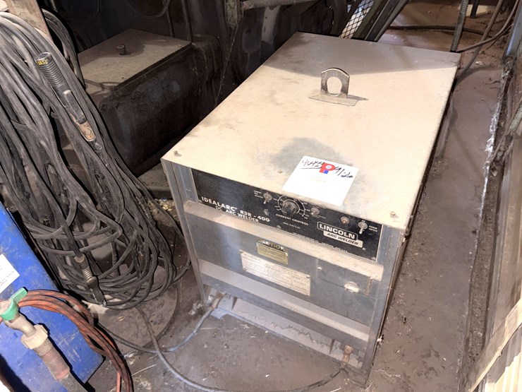 lincoln-idealarc-r3r-400-dc-arc-welder-w/-leads-image-1