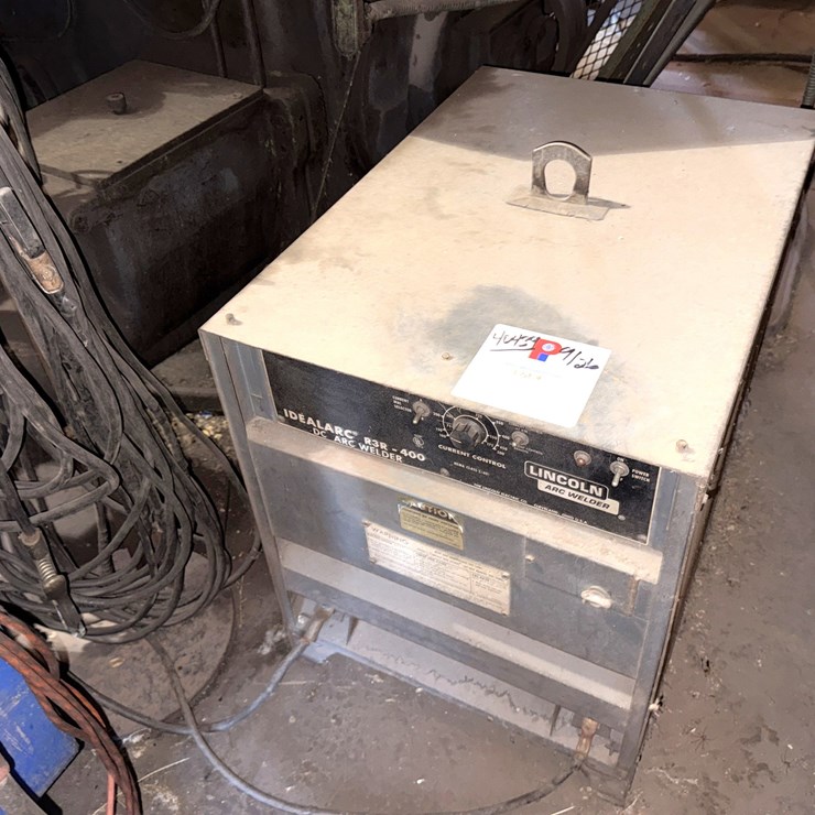 LINCOLN IDEALARC R3R-400 DC ARC WELDER W/ LEADS