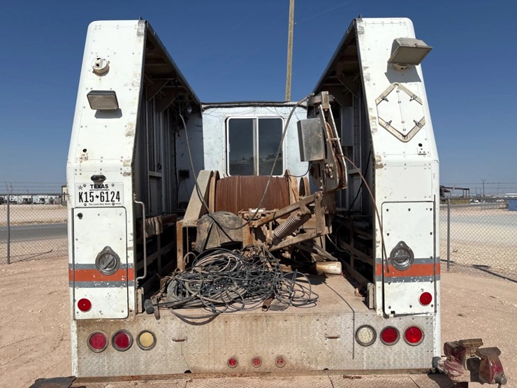 2009-international-durastar-4400-image-1