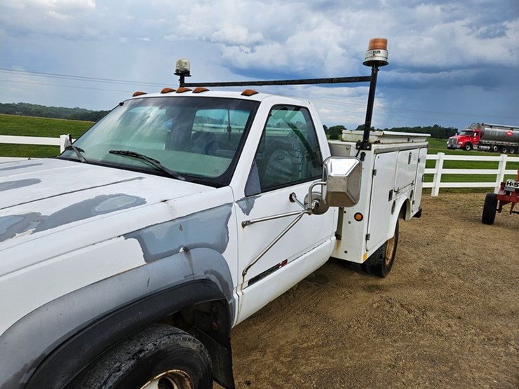 2000-gmc-3500-image-10