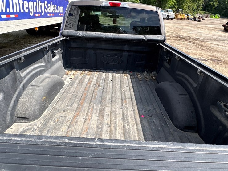 2017-ford-f150-image-1
