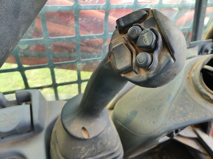 kubota-svl97-2-image-17