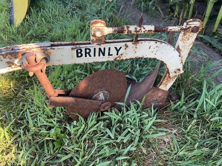 brinly-plow-image-3