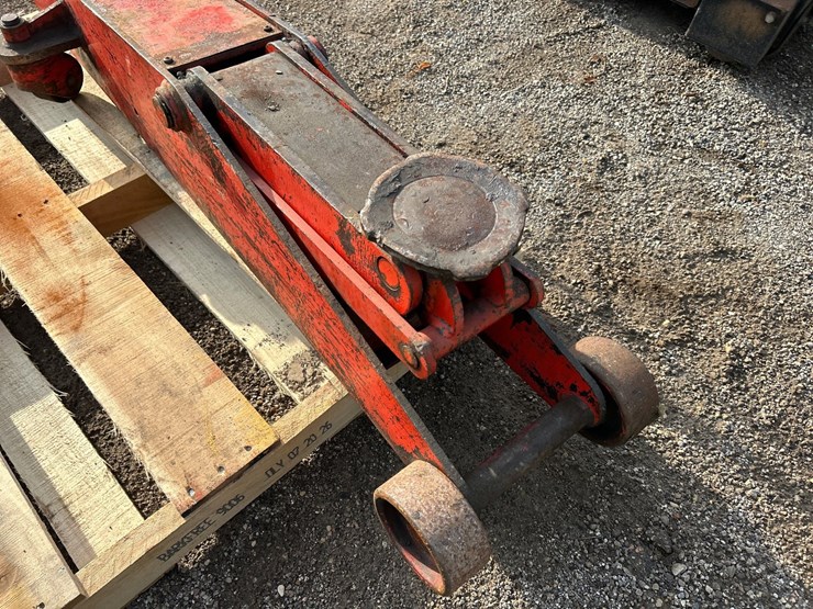 #2695-•-heavy-duty-floor-jack-image-3