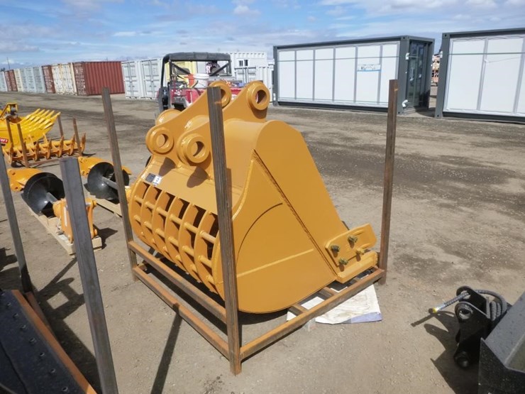 caterpillar-320-image-3