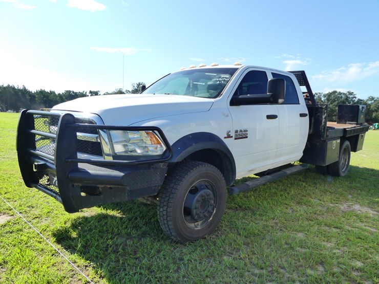 2016-dodge-ram-5500-image-2