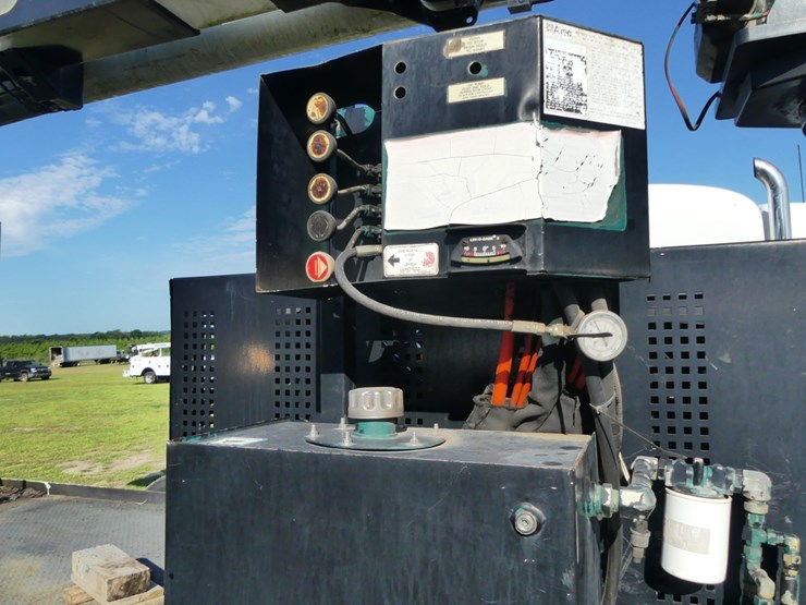 2005-caterpillar-c7-image-7
